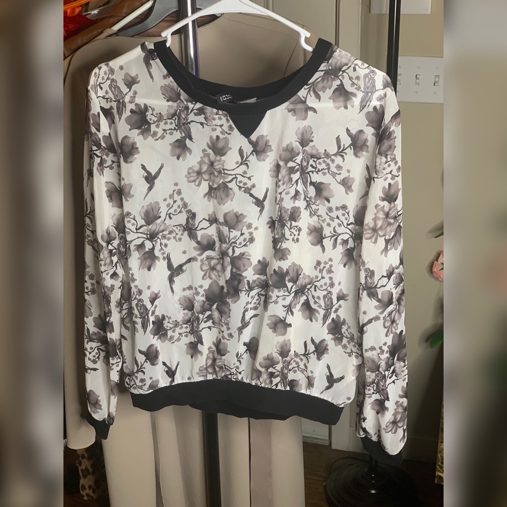 H&M Divided Pullover Sheer Sweater Sz US Women’s 4